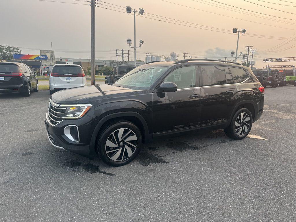 used 2024 Volkswagen Atlas car, priced at $35,378
