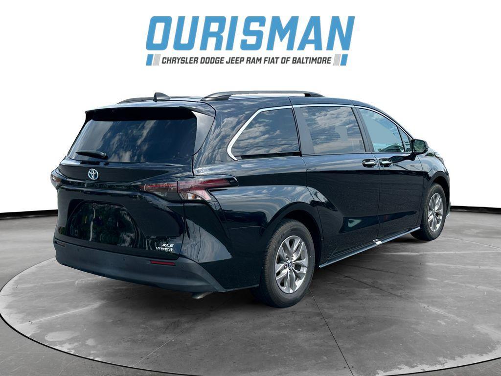 used 2023 Toyota Sienna car, priced at $35,100