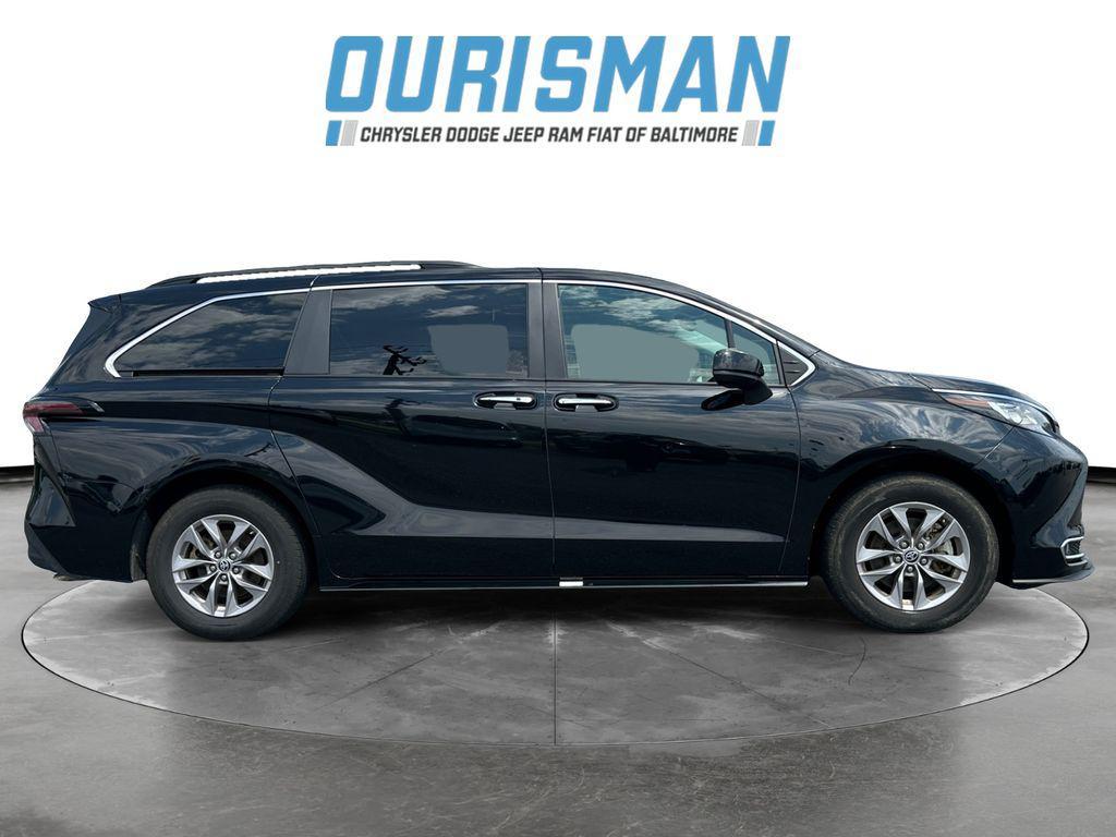 used 2023 Toyota Sienna car, priced at $35,100
