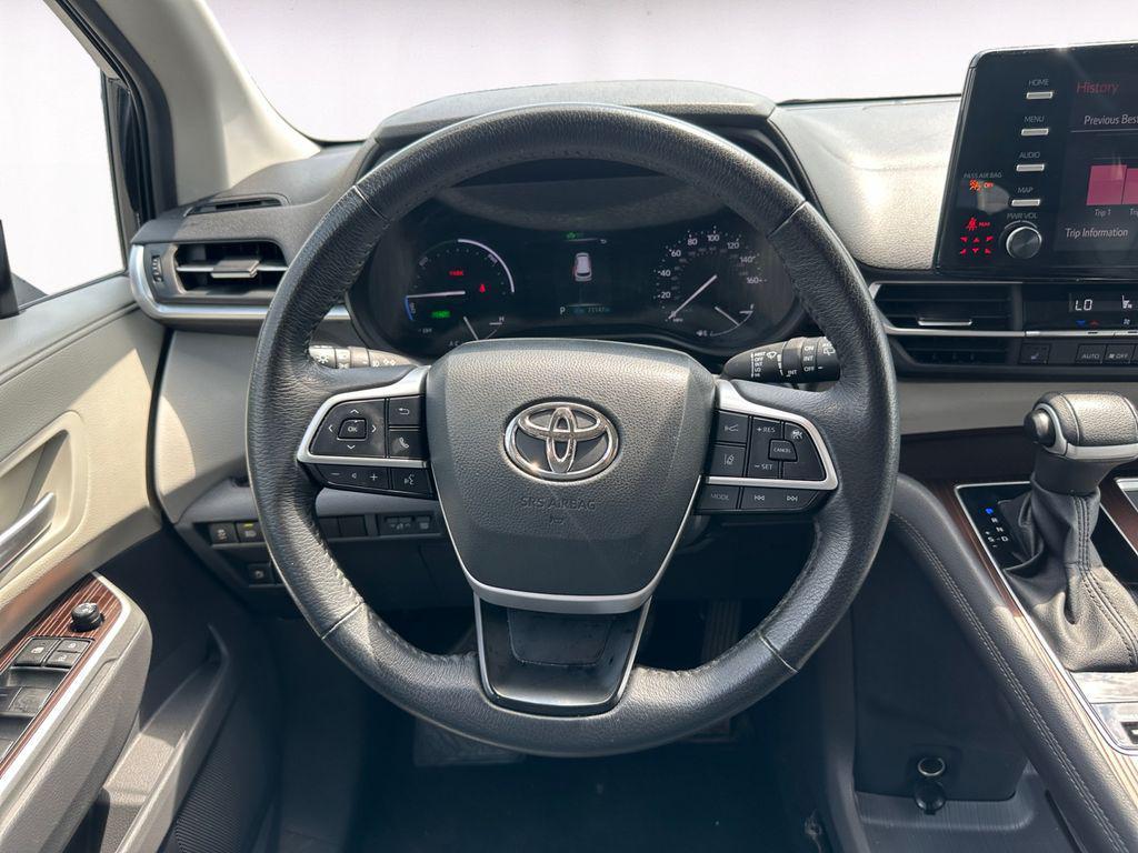used 2023 Toyota Sienna car, priced at $35,100