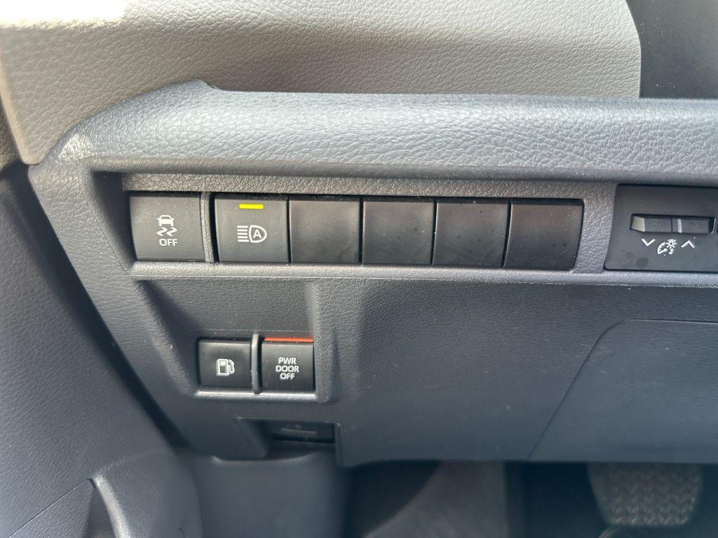used 2023 Toyota Sienna car, priced at $35,100