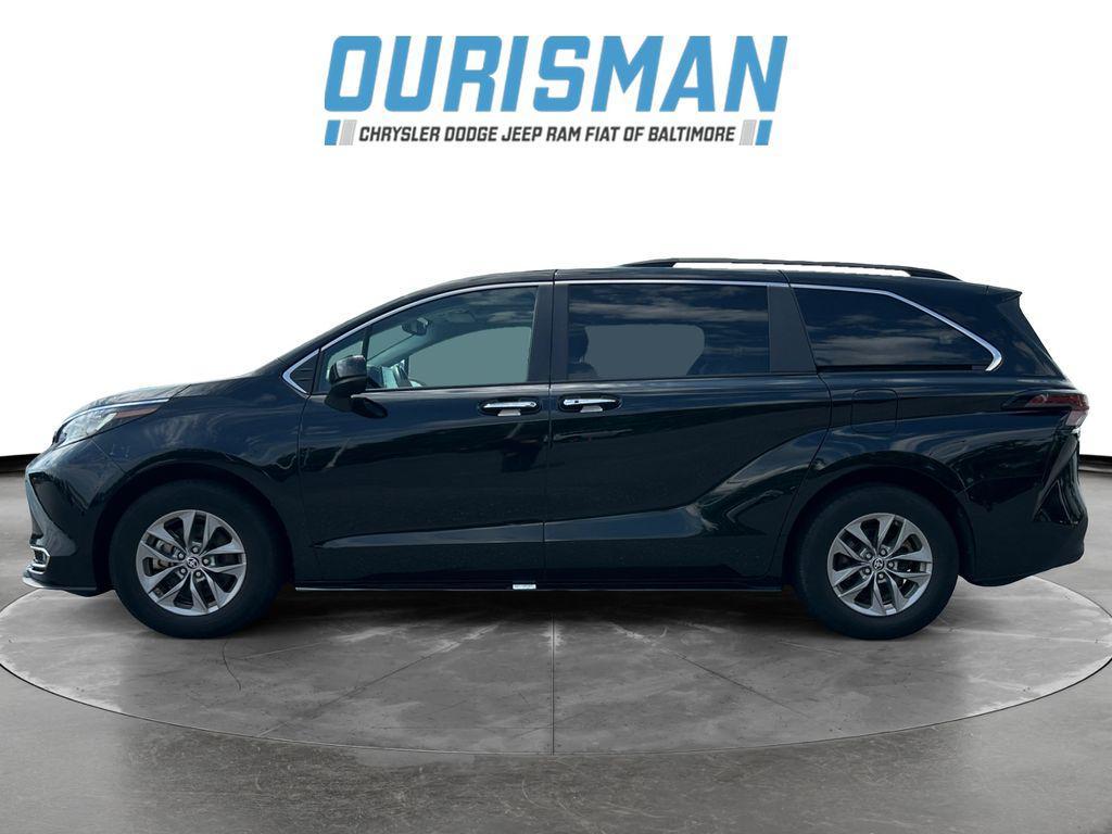 used 2023 Toyota Sienna car, priced at $35,100