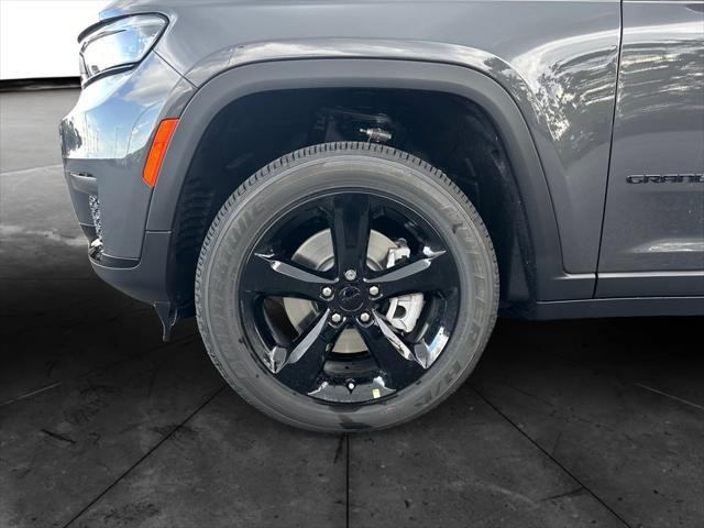 new 2025 Jeep Grand Cherokee L car, priced at $36,717
