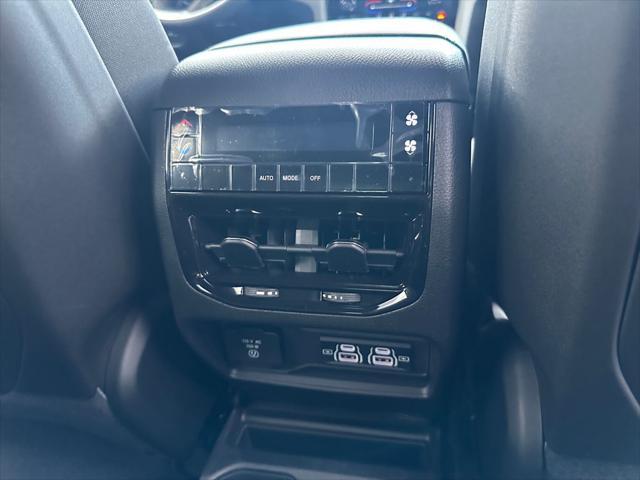 new 2025 Jeep Grand Cherokee L car, priced at $36,717