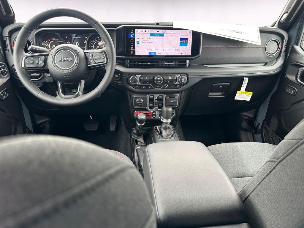 new 2025 Jeep Gladiator car, priced at $44,574