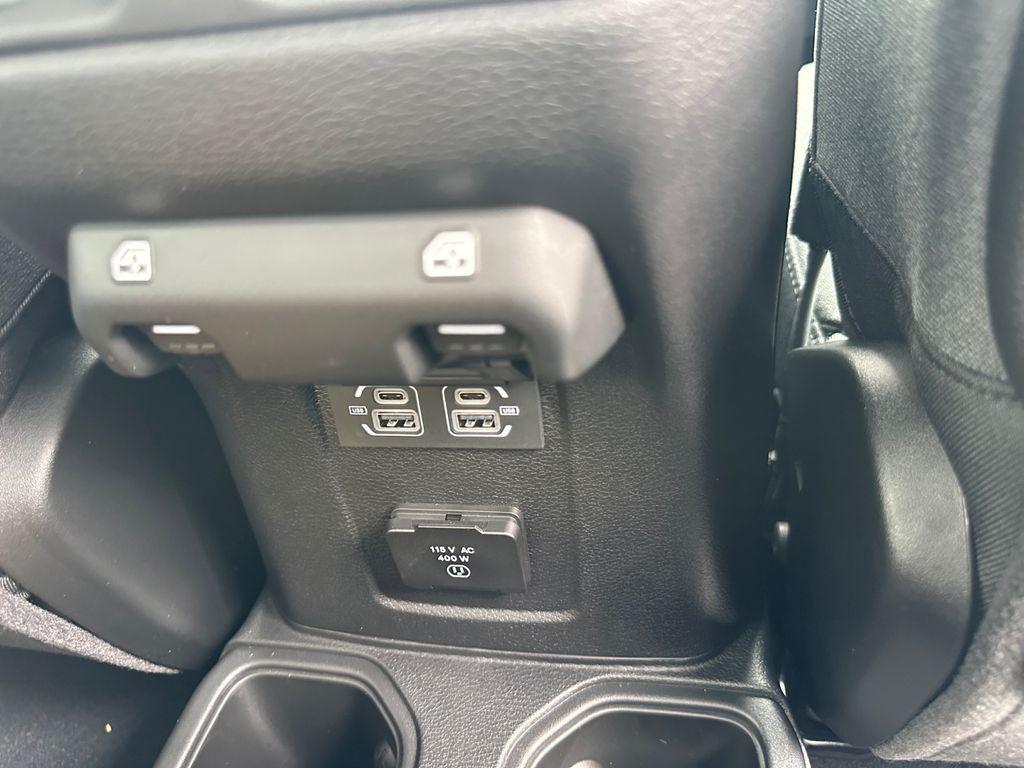 new 2025 Jeep Gladiator car, priced at $44,574