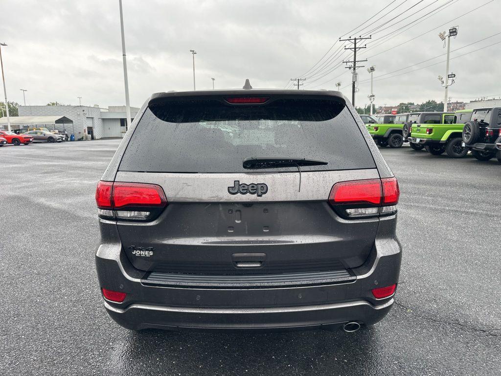 used 2018 Jeep Grand Cherokee car, priced at $19,500