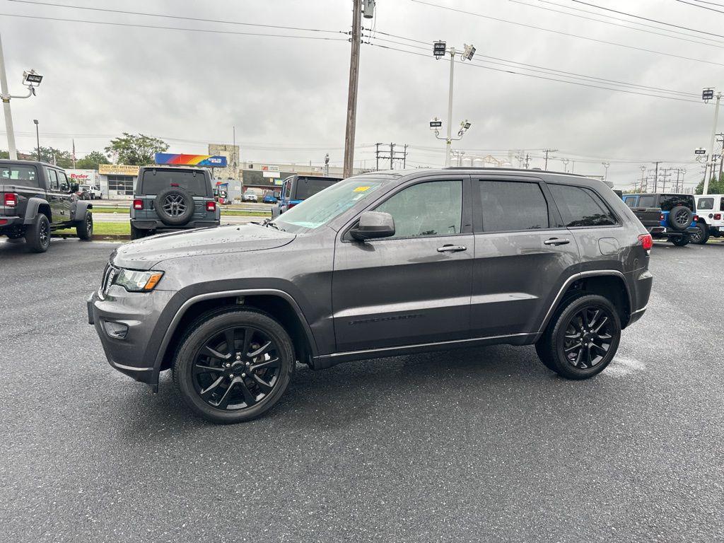 used 2018 Jeep Grand Cherokee car, priced at $19,500