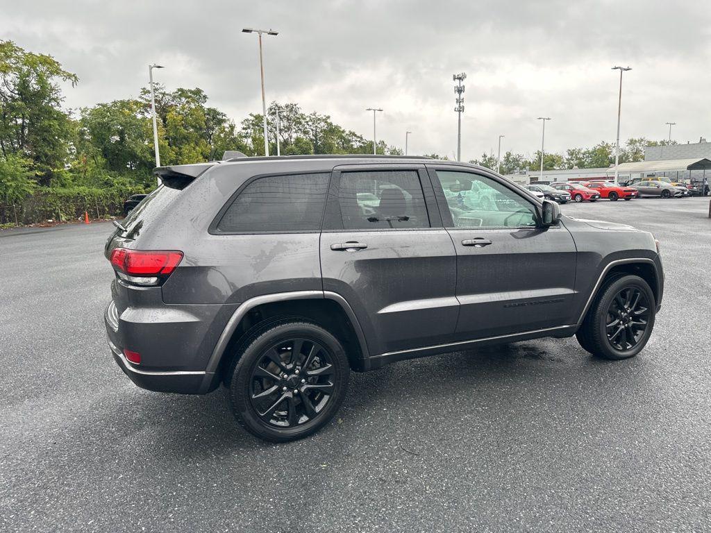used 2018 Jeep Grand Cherokee car, priced at $19,500