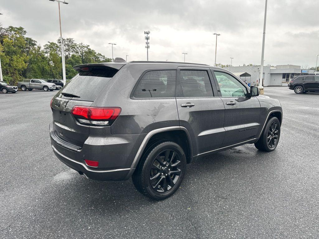 used 2018 Jeep Grand Cherokee car, priced at $19,500