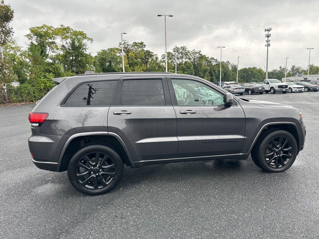used 2018 Jeep Grand Cherokee car, priced at $19,500