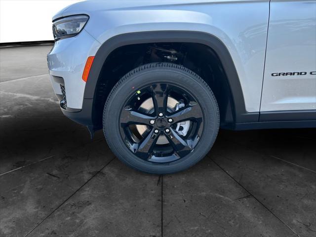 new 2025 Jeep Grand Cherokee L car, priced at $36,717