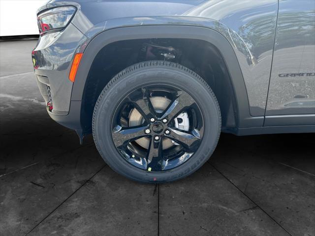 new 2025 Jeep Grand Cherokee L car, priced at $43,870