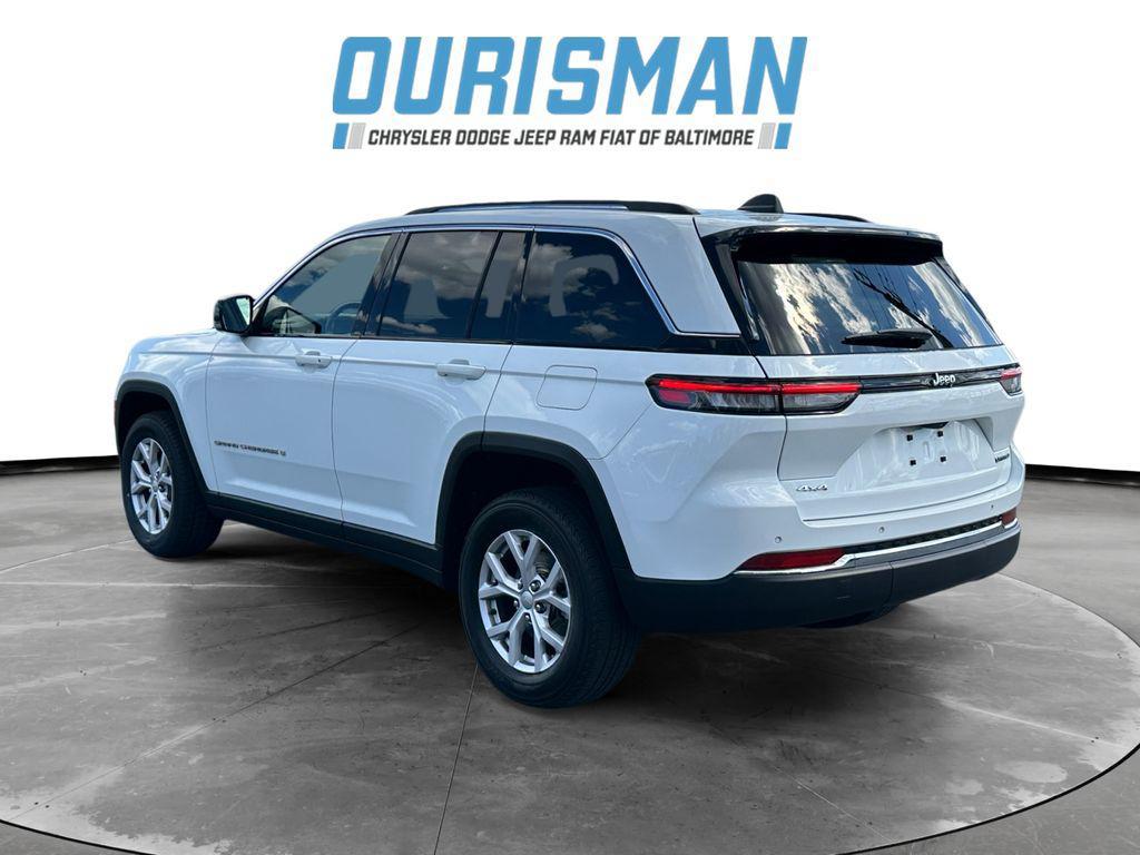 used 2022 Jeep Grand Cherokee car, priced at $28,195