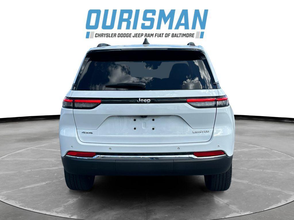 used 2022 Jeep Grand Cherokee car, priced at $28,195