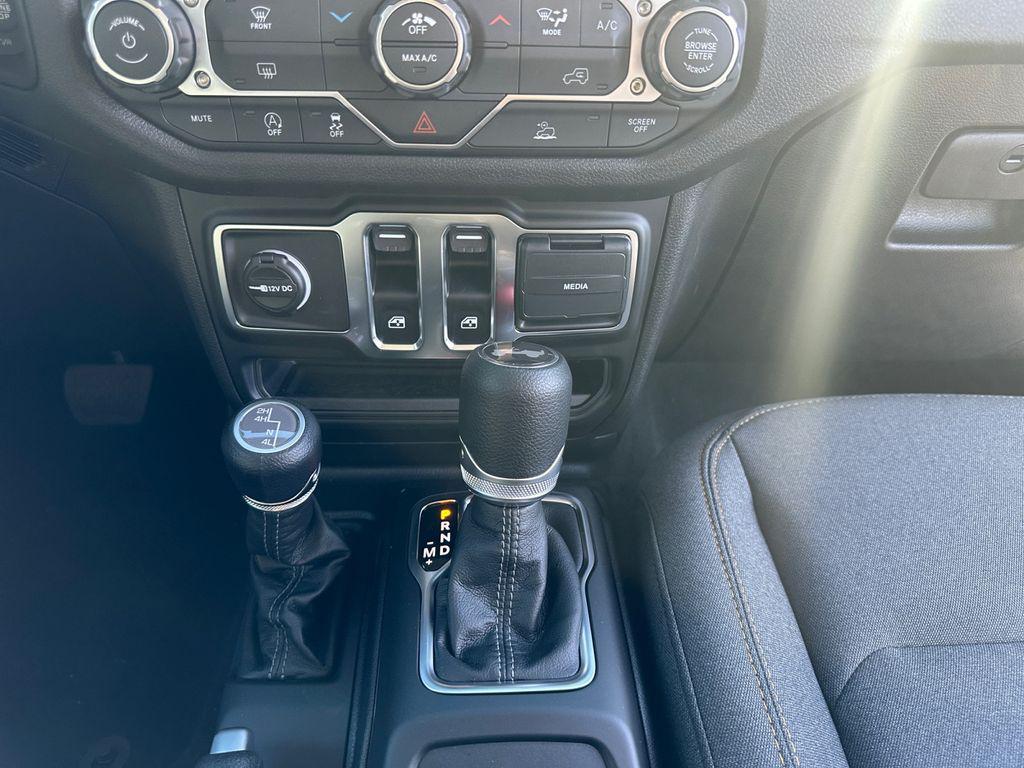 new 2026 Jeep Wrangler car, priced at $35,076