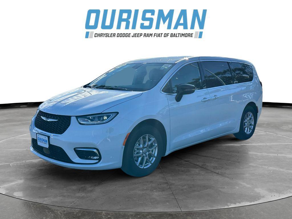 new 2026 Chrysler Pacifica car, priced at $38,046