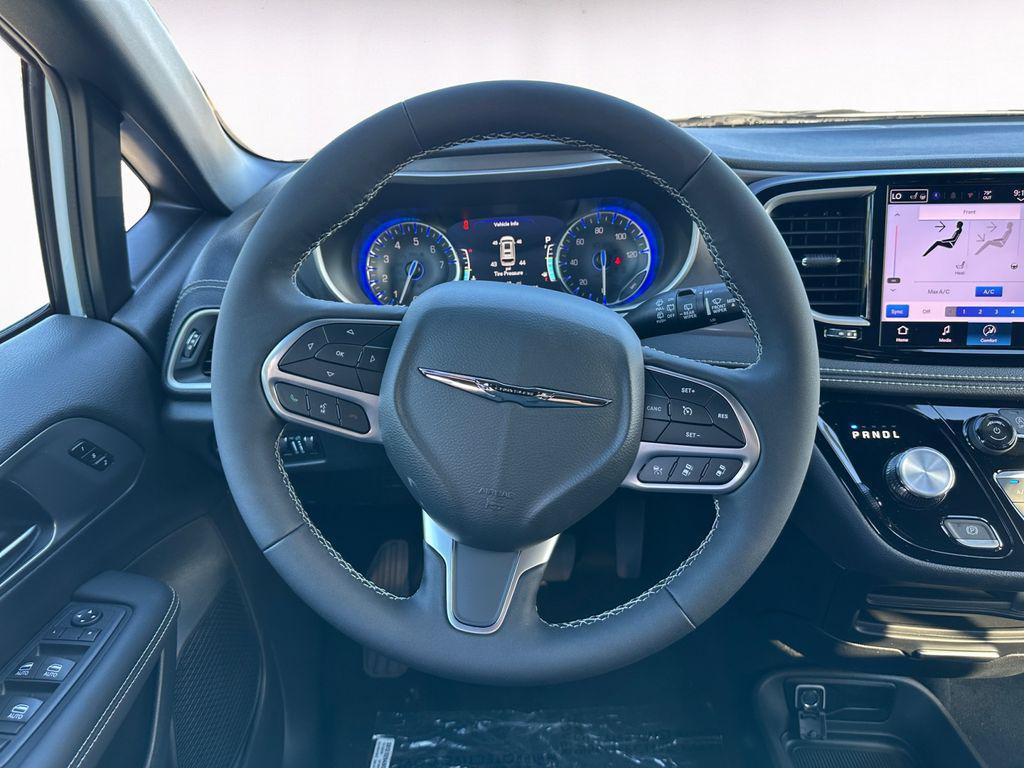 new 2026 Chrysler Pacifica car, priced at $38,046