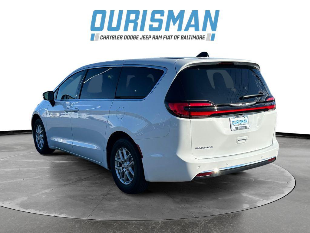 new 2026 Chrysler Pacifica car, priced at $38,046