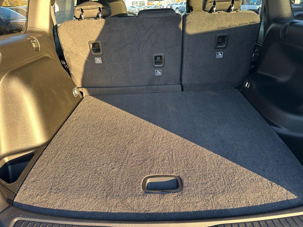 new 2025 Jeep Grand Cherokee car, priced at $36,204