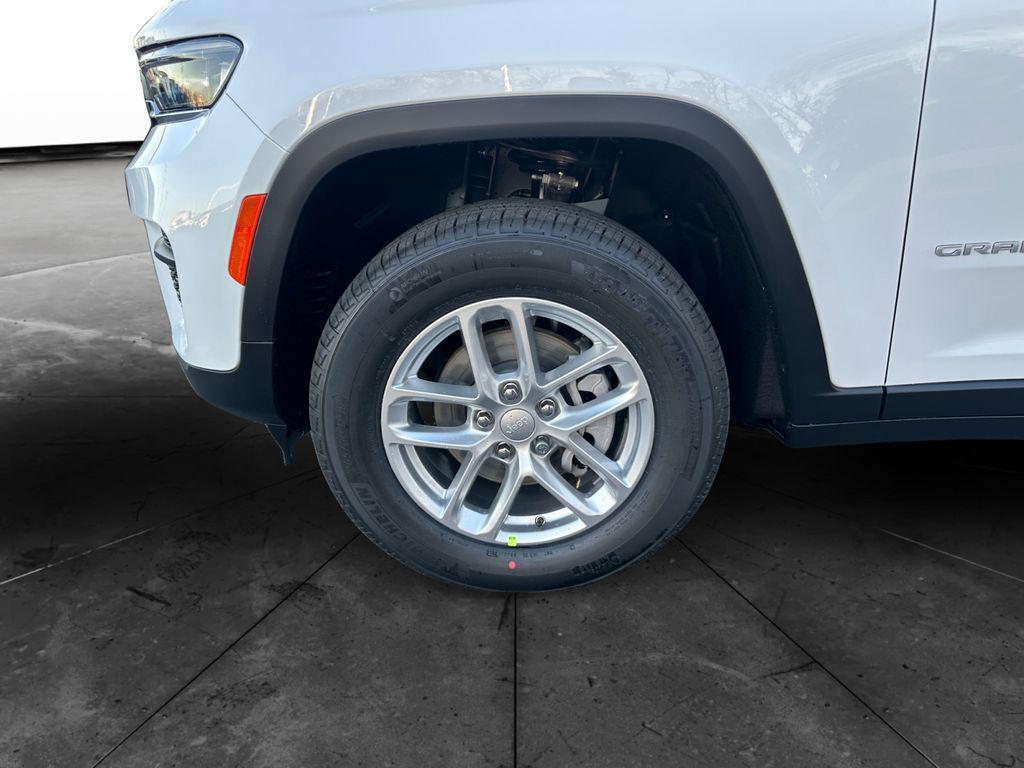new 2025 Jeep Grand Cherokee car, priced at $36,204