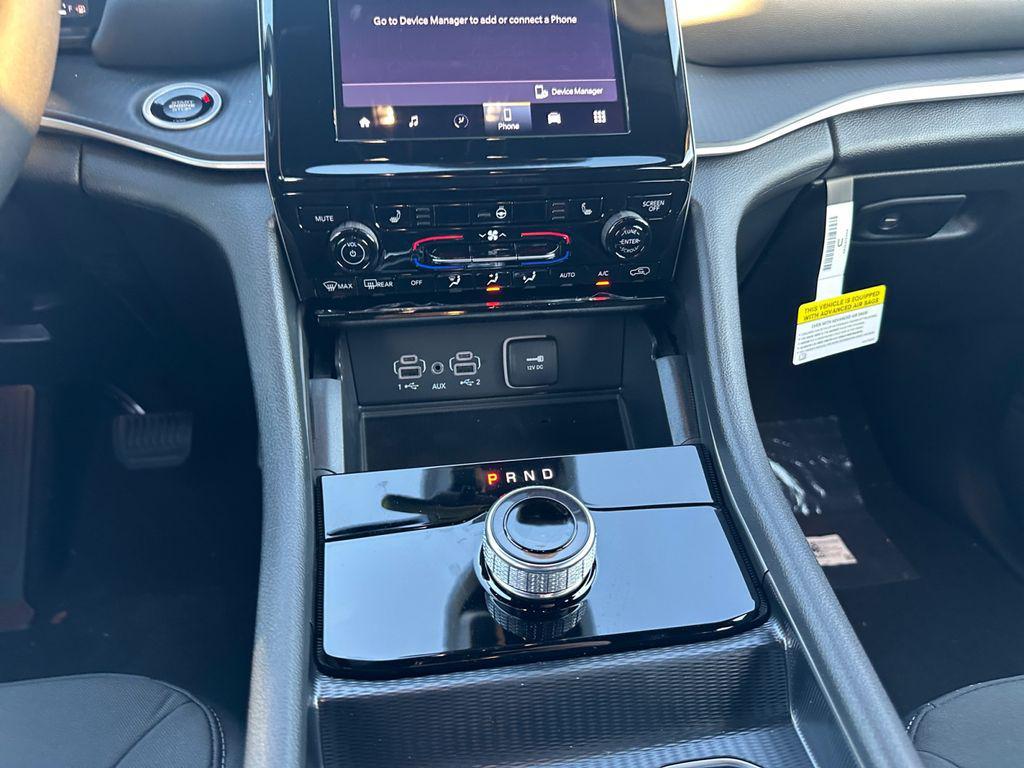 new 2025 Jeep Grand Cherokee car, priced at $36,204