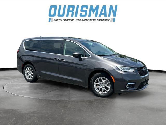 used 2023 Chrysler Pacifica car, priced at $23,000