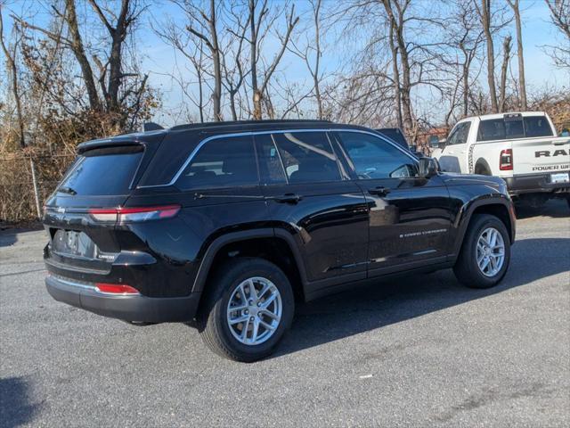 new 2025 Jeep Grand Cherokee car, priced at $34,051