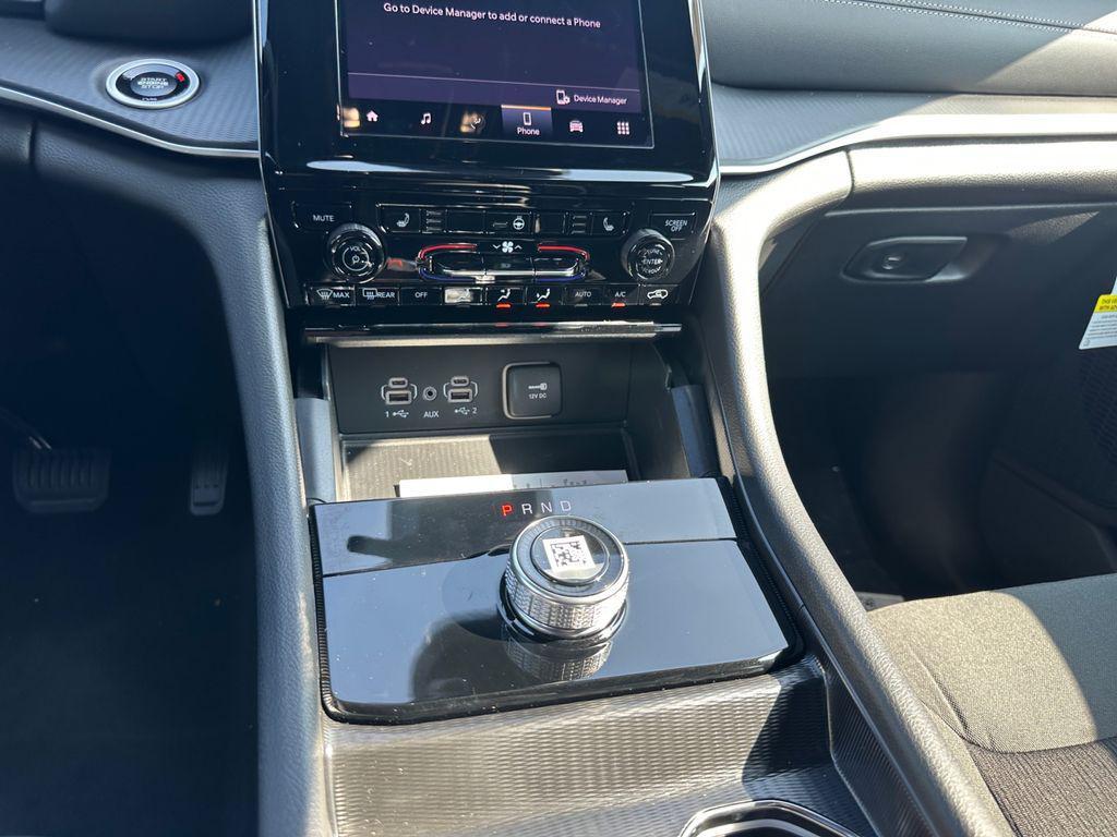 new 2025 Jeep Grand Cherokee L car, priced at $38,504