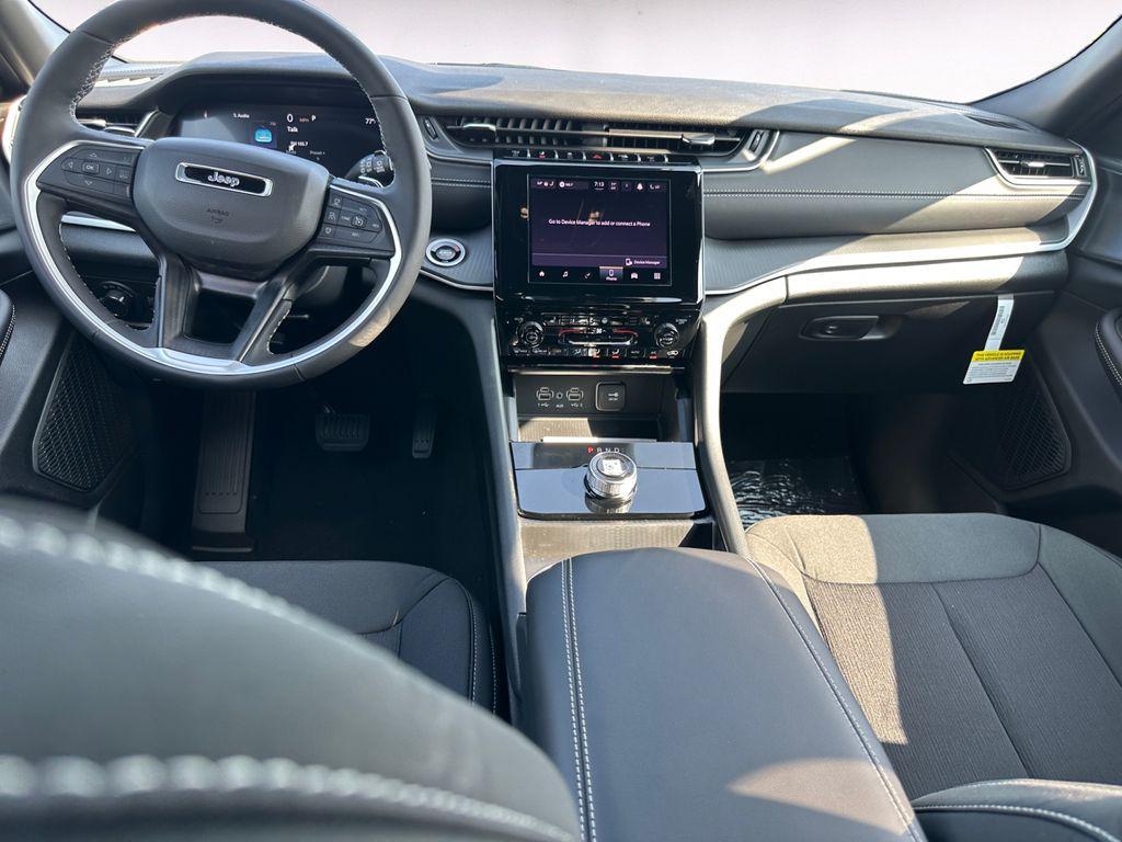 new 2025 Jeep Grand Cherokee L car, priced at $38,504