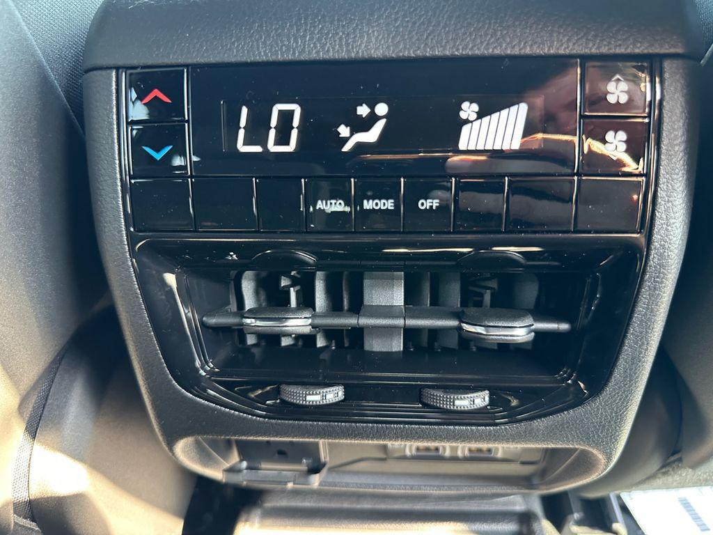 new 2025 Jeep Grand Cherokee L car, priced at $38,504