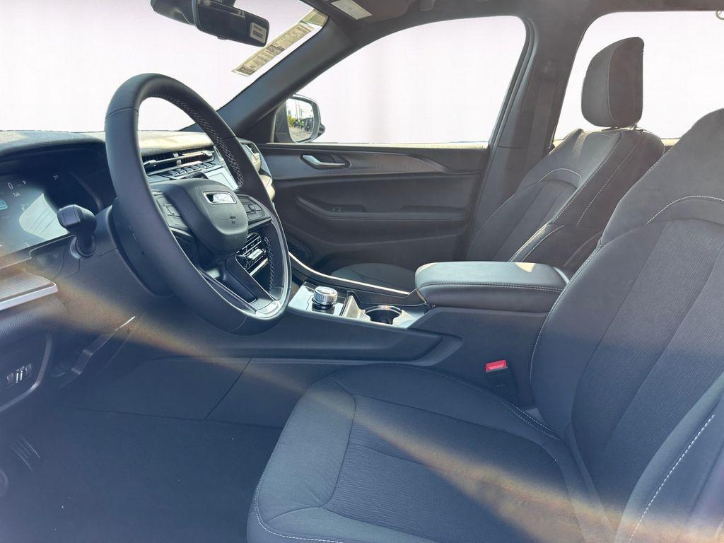 new 2025 Jeep Grand Cherokee L car, priced at $38,504