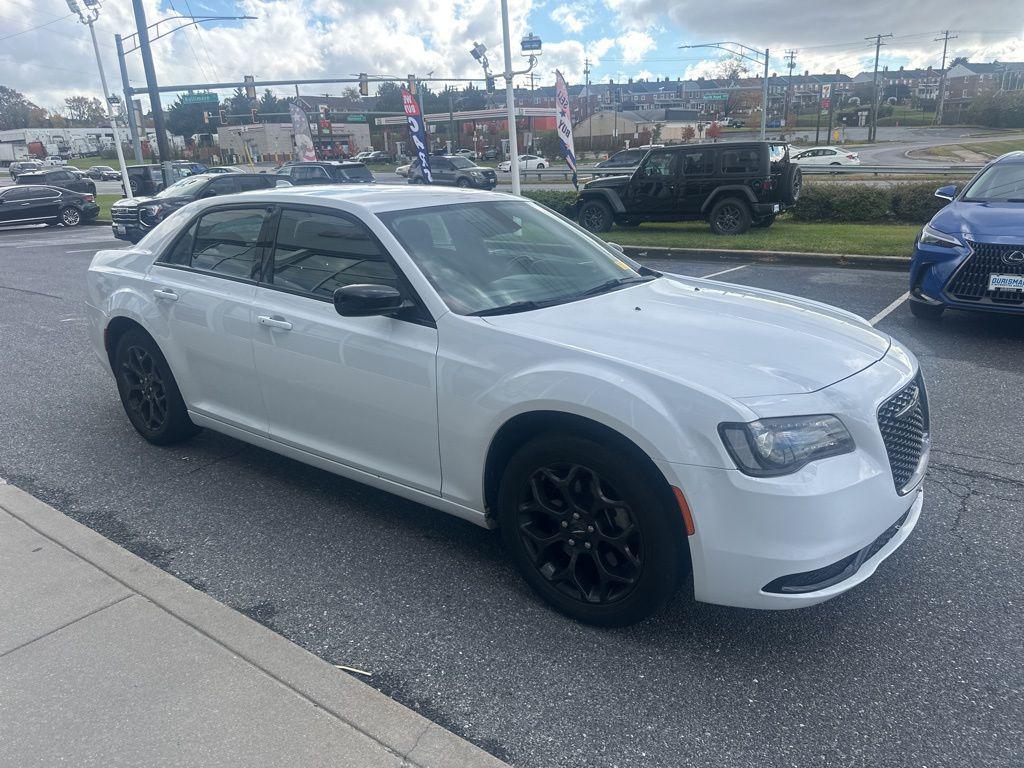 used 2022 Chrysler 300 car, priced at $25,079