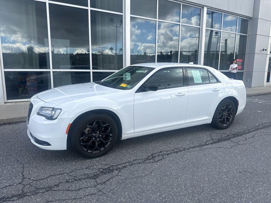 used 2022 Chrysler 300 car, priced at $25,079