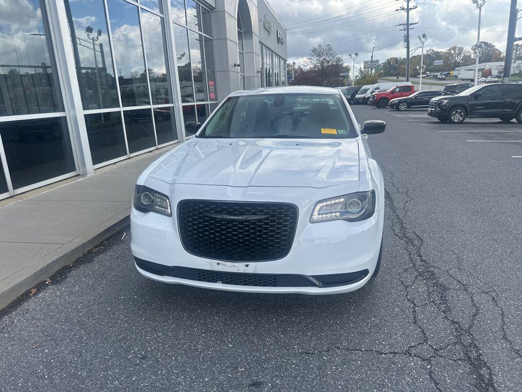 used 2022 Chrysler 300 car, priced at $25,079