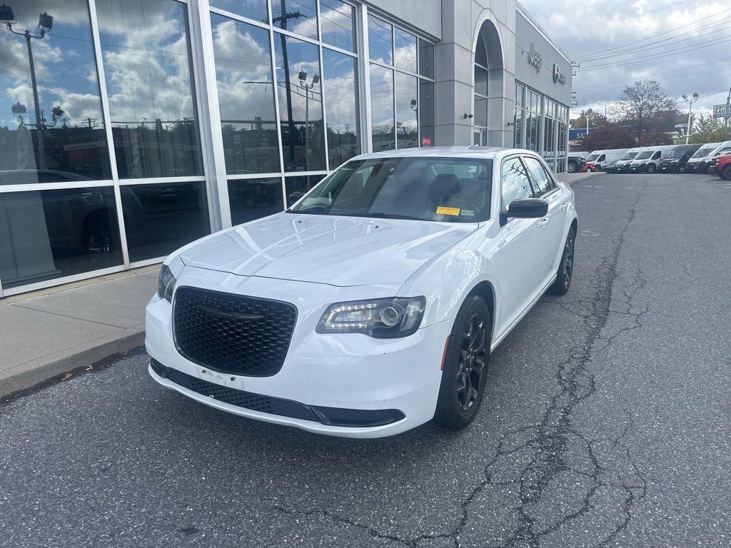 used 2022 Chrysler 300 car, priced at $25,079