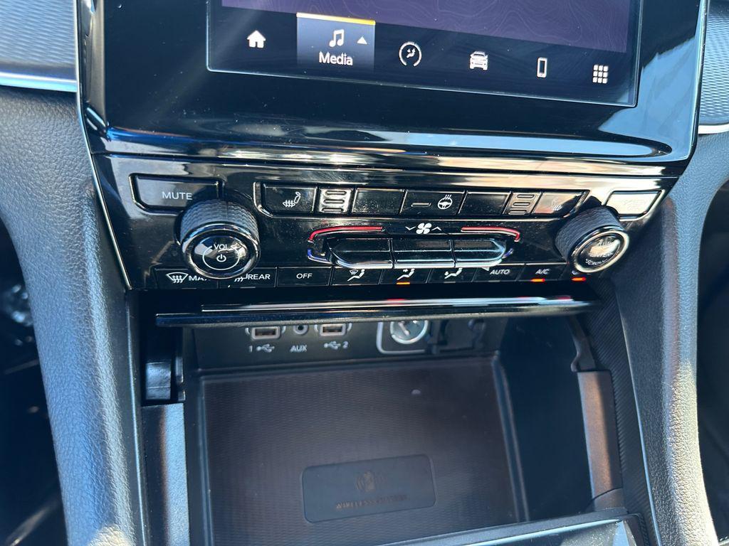 used 2024 Jeep Grand Cherokee car, priced at $31,000