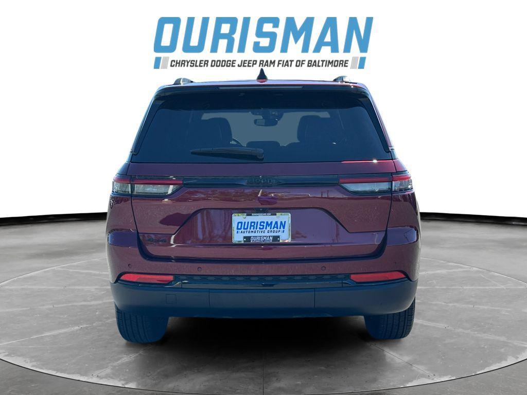 used 2024 Jeep Grand Cherokee car, priced at $31,000