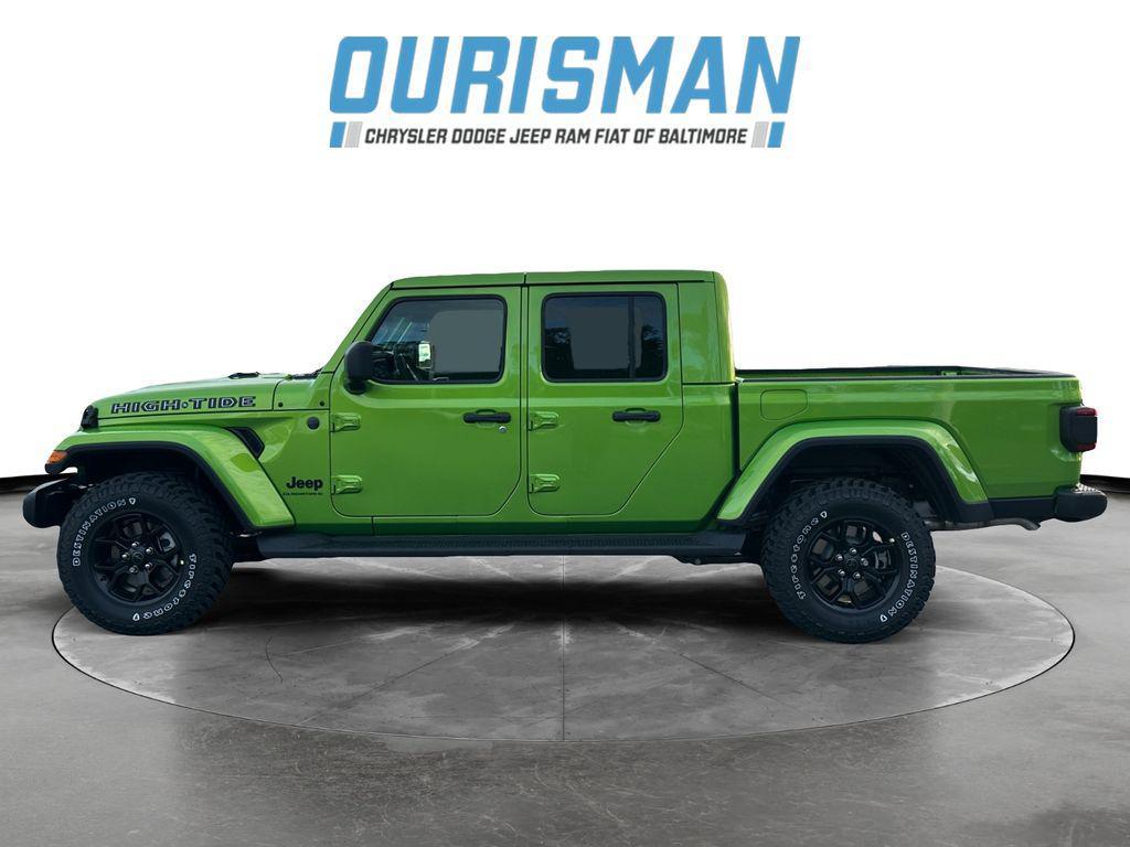 new 2025 Jeep Gladiator car, priced at $42,271