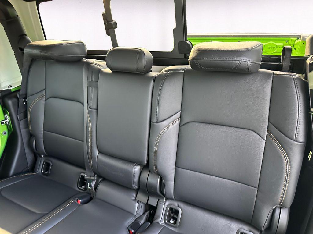 new 2025 Jeep Gladiator car, priced at $42,271