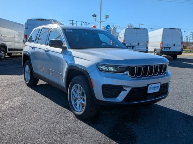 new 2025 Jeep Grand Cherokee car, priced at $35,558