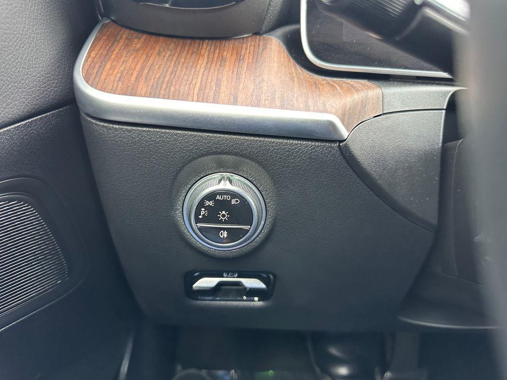 used 2025 Mercedes-Benz C-Class car, priced at $41,500
