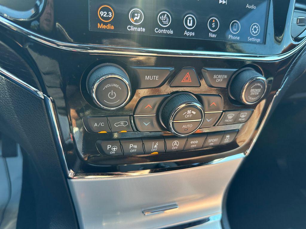 used 2021 Jeep Grand Cherokee car, priced at $29,945