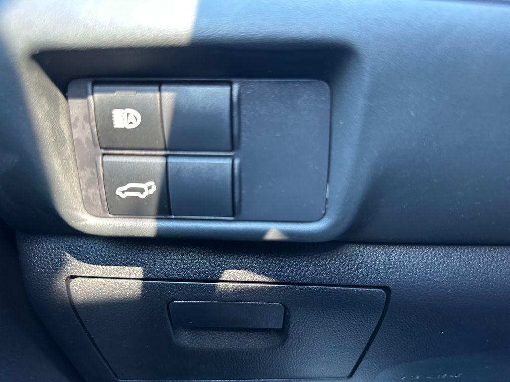 used 2022 Toyota Highlander car, priced at $32,000