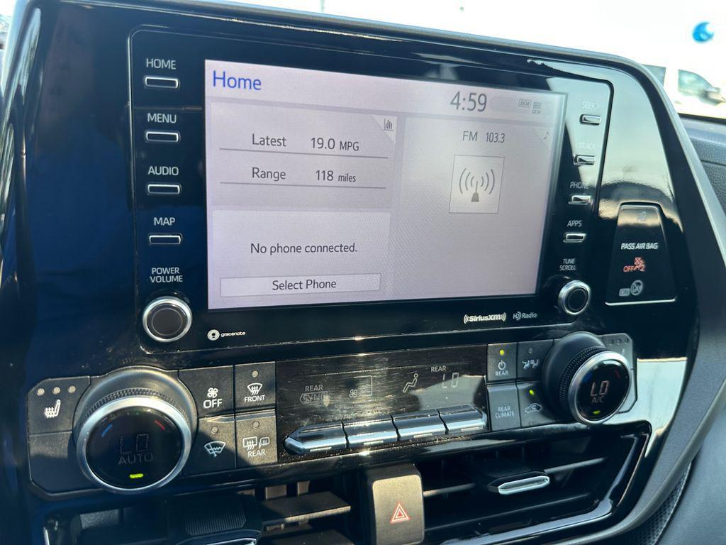 used 2022 Toyota Highlander car, priced at $32,000