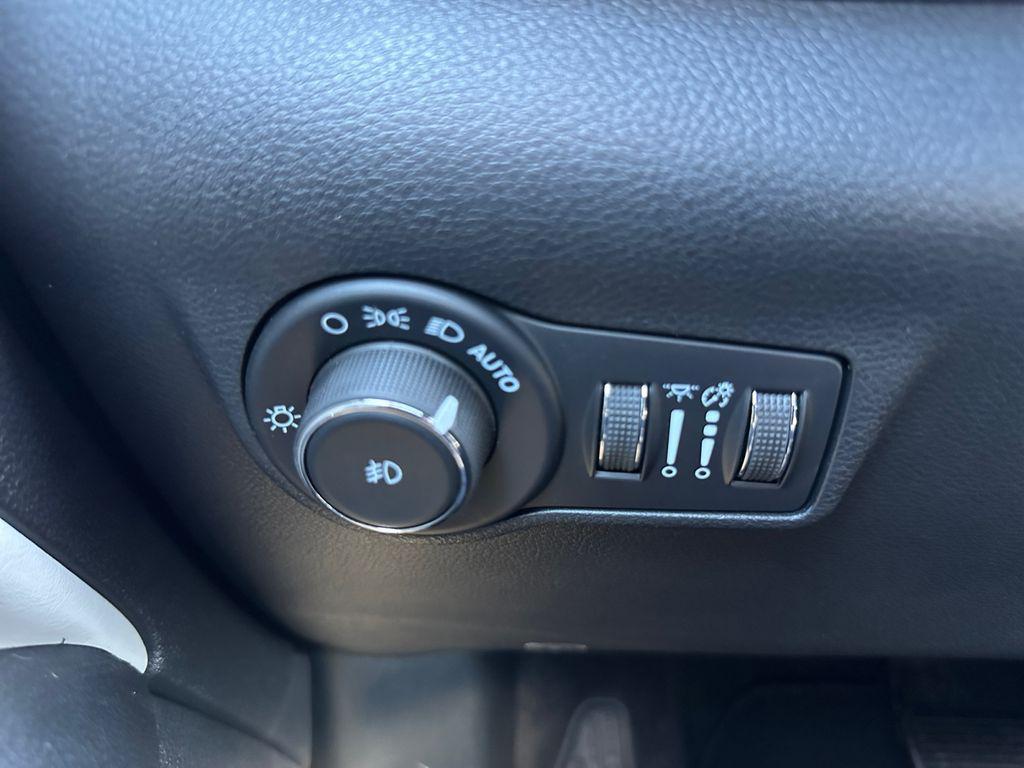 new 2026 Jeep Compass car, priced at $27,684