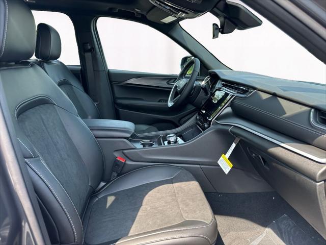 new 2025 Jeep Grand Cherokee car, priced at $37,188