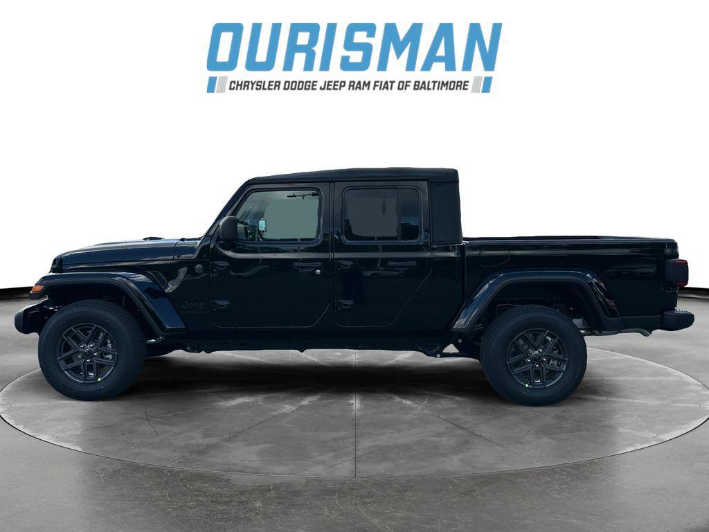 new 2025 Jeep Gladiator car, priced at $42,582