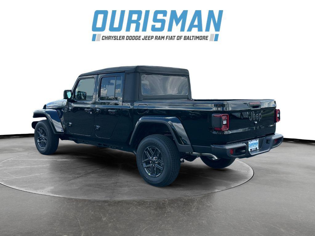 new 2025 Jeep Gladiator car, priced at $42,582