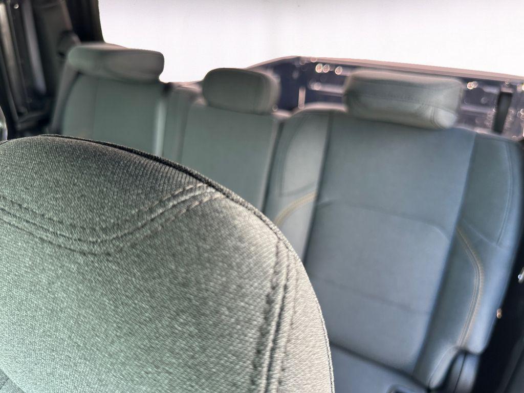 new 2025 Jeep Gladiator car, priced at $42,582